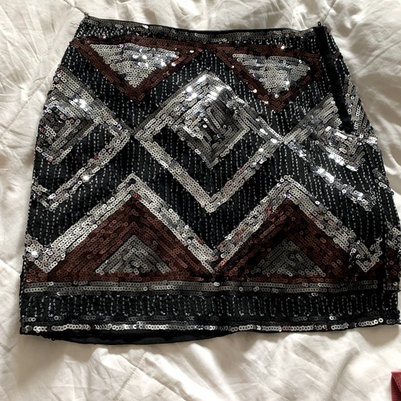HM Sequin skirt